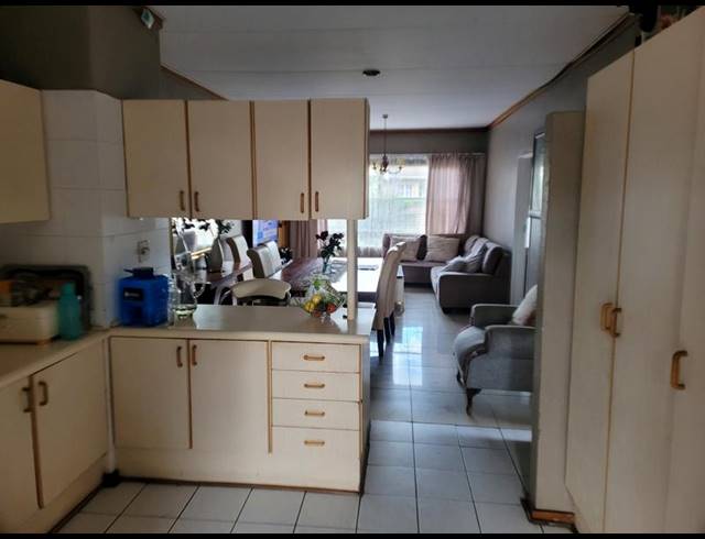 3 BEDROOM HOUSE FOR SALE IN ARBORETUM